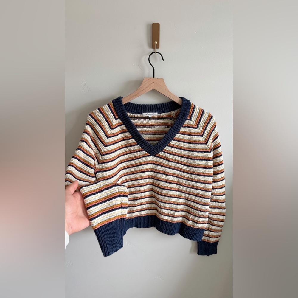 Madewell Arden V-Neck Crop Pullover Sweater in Sweet Dahlia Stripe - Picture 4 of 4